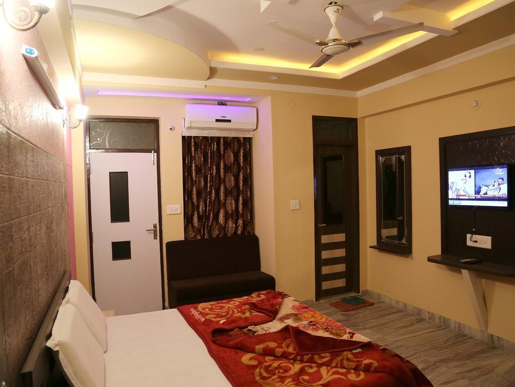 Hotel Kingdom Palace Udaipur Room photo