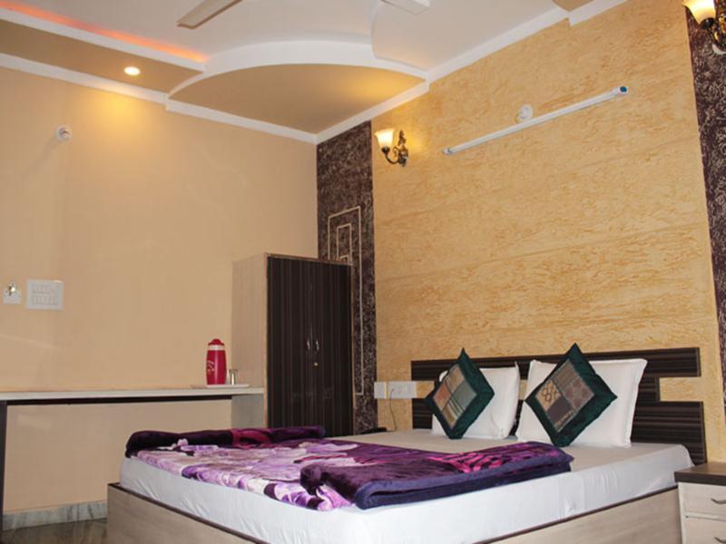 Hotel Kingdom Palace Udaipur Exterior photo