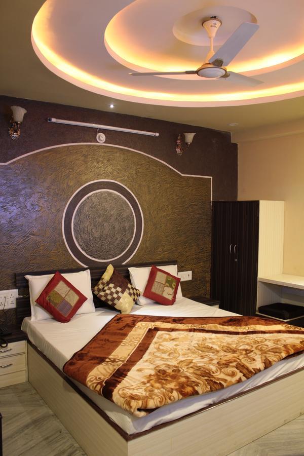 Hotel Kingdom Palace Udaipur Room photo